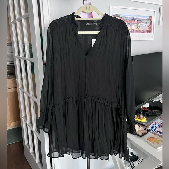 Zara Voluminous Short Dress - XS Black - Picture 2 of 8